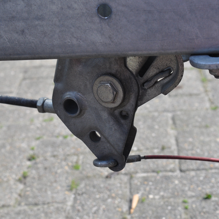 AL-KO Frein à inertie pour remorque 251S (2600 kg) Timon en V - Base