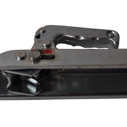 Albe Albe EM80VE - Douille 50 mm - 800 kg - Têtes d'attelage non freinées