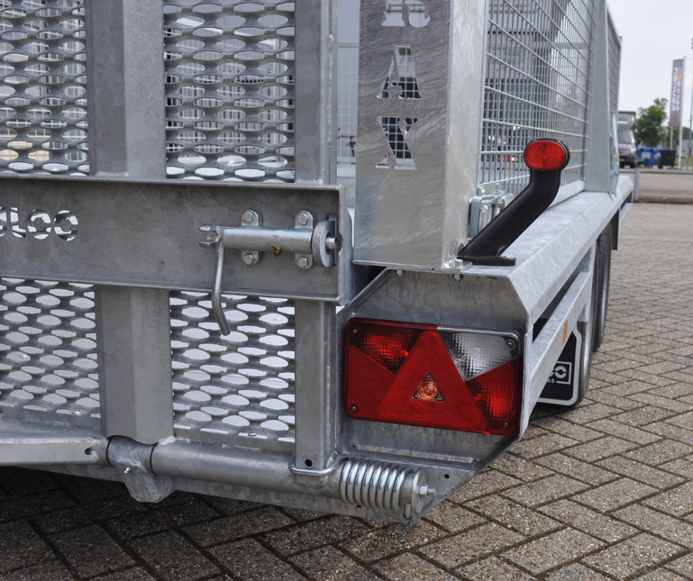 Aspock Aspöck Multipoint 5 - droit - avec feu de recul - prise de courant