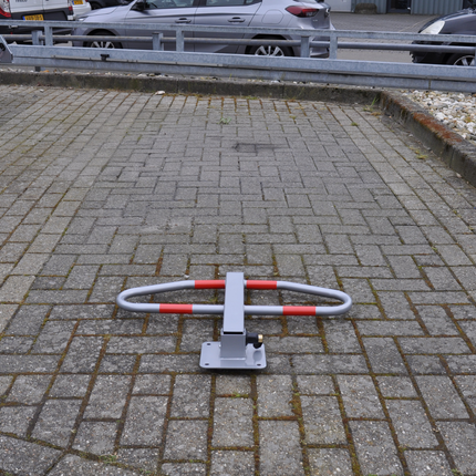 Cantonal Barrière de parking 465x750 mm - incluant du ruban réfléchissant