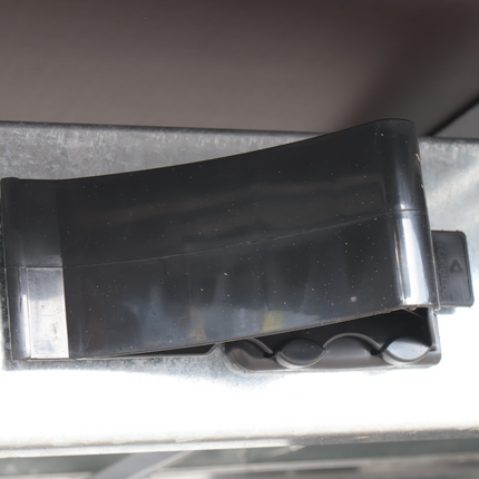 Cantonal Cale de roue Plastique (noir) avec support