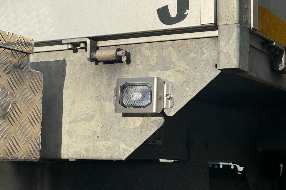 Cantonal Grille de Protection Aspöck Flexipoint - Compatible avec feux arrière Flexipoint - Inox - 130x64x27 mm