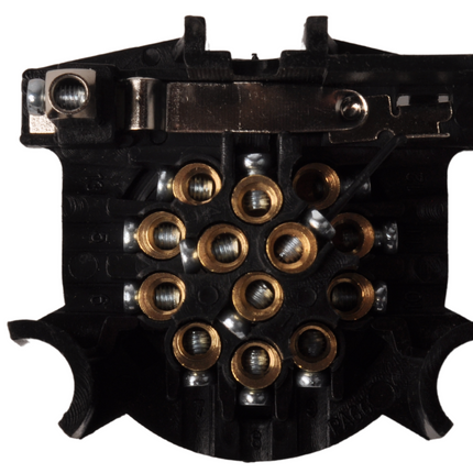 Cantonal Prise à 13 broches - caoutchouc d'étanchéité inclus - Micro-interrupteur pour antibrouillards inclus