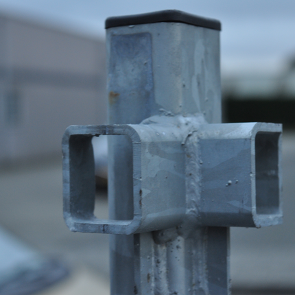 Hulco Poteau d'angle Hulco 30 cm gauche arrière droite avant - modèle à grenouillère remorque