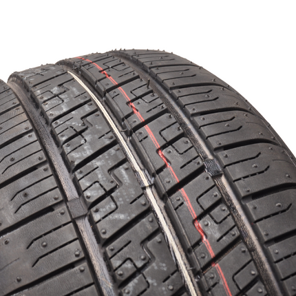 Kargotrail Pneu sans chambre à air 195/55R10C (750 kg) 10PR