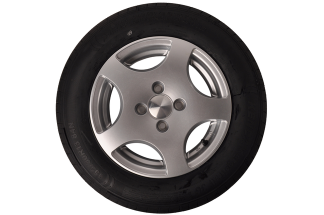Kenda Roue complète avec jante en alliage léger 155/80R13 - capacité de charge de 500 kg - entraxe 4x100 - diamètre du moyeu 57 mm