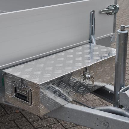 Remorqueshop Coffre de timon en tôle aluminium antidérapante 800x300x190 mm – fermeture papillon