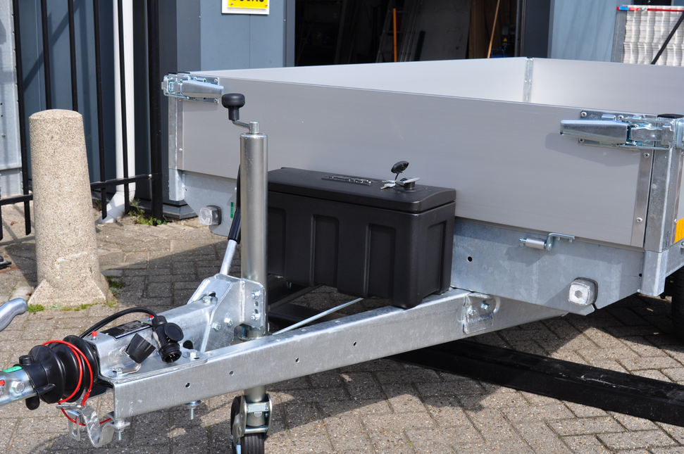 AL-KO Boîte à timo en Plastique AL-KO pour carrosserie - 515x220x277 mm - avec trappe latérale