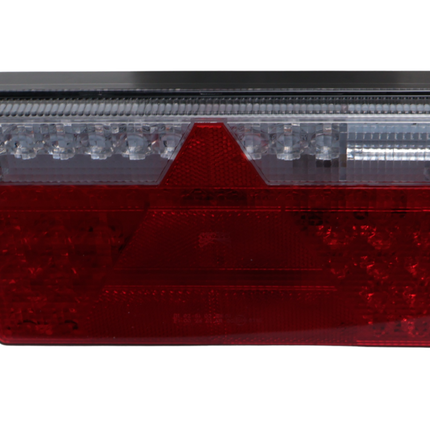 Aspock Feu arrière de remorque - Aspöck MultiLED 2 - gauche - 240x140x54 mm - entièrement LED - connecteur 8 broches baïonnette - câble de 50 cm