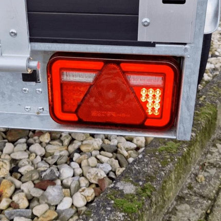 Aspock Feu arrière de remorque - Aspöck MultiLED 4 - droite - 241x141x71 mm - entièrement LED - connecteur 8 broches baïonnette