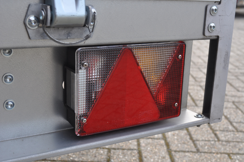 Aspock Feu arrière de remorque - Aspöck Multipoint 4 - droite - connecteur 5 broches baïonnette