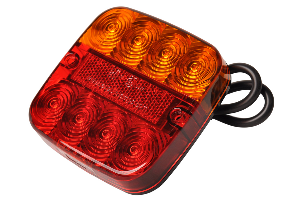 Cantonal Feu arriére 5 fonctions 107x107x23 mm - LED