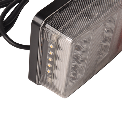 Cantonal Feu arrière LED avec toutes les fonctions et connectables avec des câbles séparés - 228x106x55 mm à droit