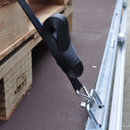 Cantonal Lot de 2 sangles d'arrimage - 570x2,5 cm - noir - charge de rupture 400 kg - avec crochet inox et cliquet