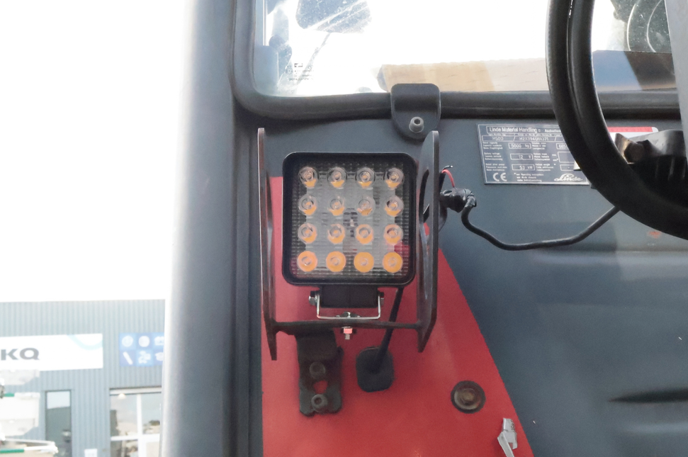 Cantonal Phare de travail remorque - 20W LEDS - 12-80V - 1800 lumen - inclus kit de montage