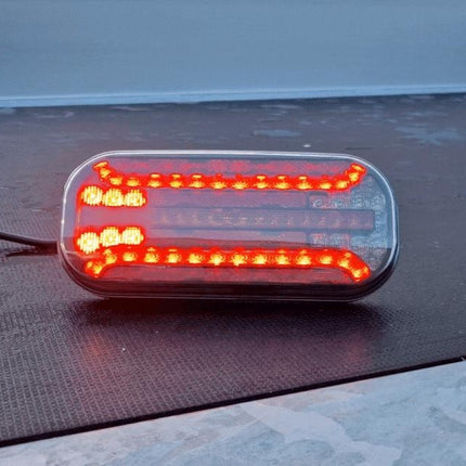 Fristom Feu arrière de remorque - Fristom FT-230 LED - droite - 215x95x38 mm - avec clignotant dynamique - avec feu de recul
