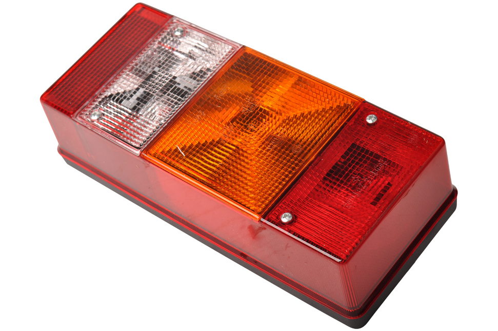 Hella Feu arrière droit à 4 compartiments avec feu de recul