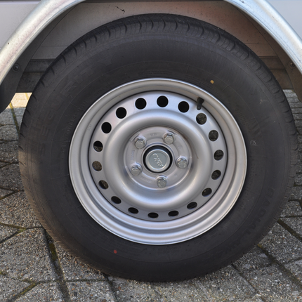 Kargotrail Roue complète 195/70R14C Pneu + Jante (cercle de trous 5x112) 900kg Diamètre du moyeu 67 mm