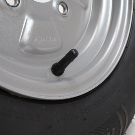 Kargotrail Roue complète de remorque - 145/80R10(145R10) - entraxe : 4x101,6 - capacité de charge : 375 kg - diamètre du moyeu : 67 mm - 4PR