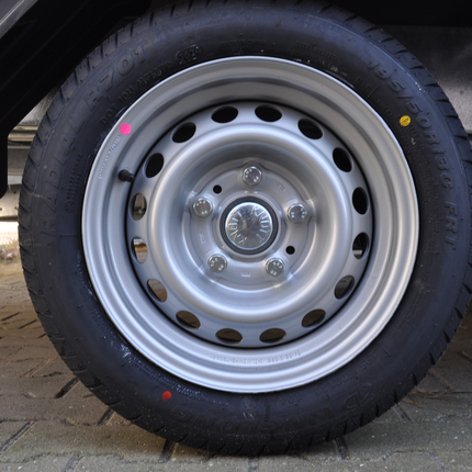 Kenda Roue complète de remorque - 195/50 R13C - entraxe : 5x112 - capacité de charge : 900 kg - diamètre du moyeu : 67 mm