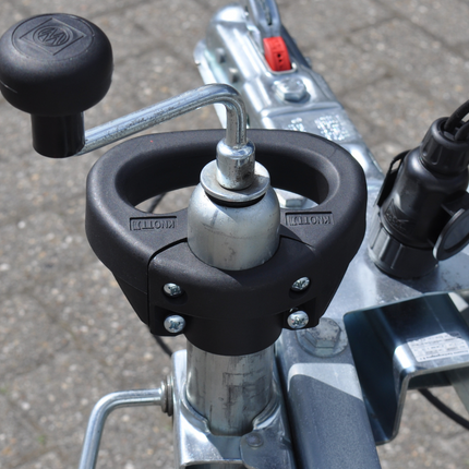 Knott Dispositif de manœuvre pour roue jockey 48 mm