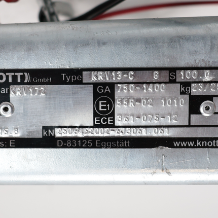 Knott Knott Frein à inertie pour remorque - KRV 13-C GF - capacité max : 1400 kg - carré 60 & 70 mm - y compris la console pour roue jockey
