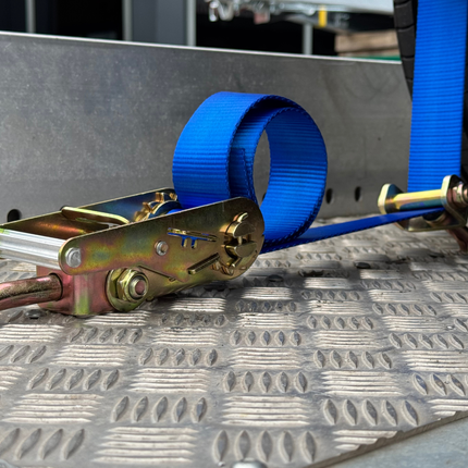 Novio Sangle d’arrimage pour porte-voiture - 250x5 cm - charge de rupture 860 kg