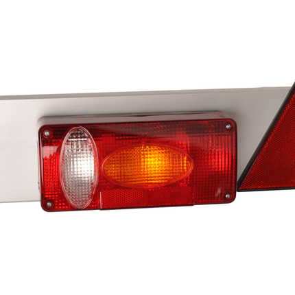 Radex Rampe de signalisation en aluminium avec luminaires Radex 5500 - 7/13 broches - avec prises Radex - 1400x138x90 mm